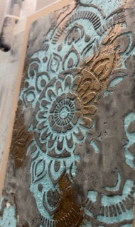 A student creates a lovely Venetian plastering effect during his plastering course
